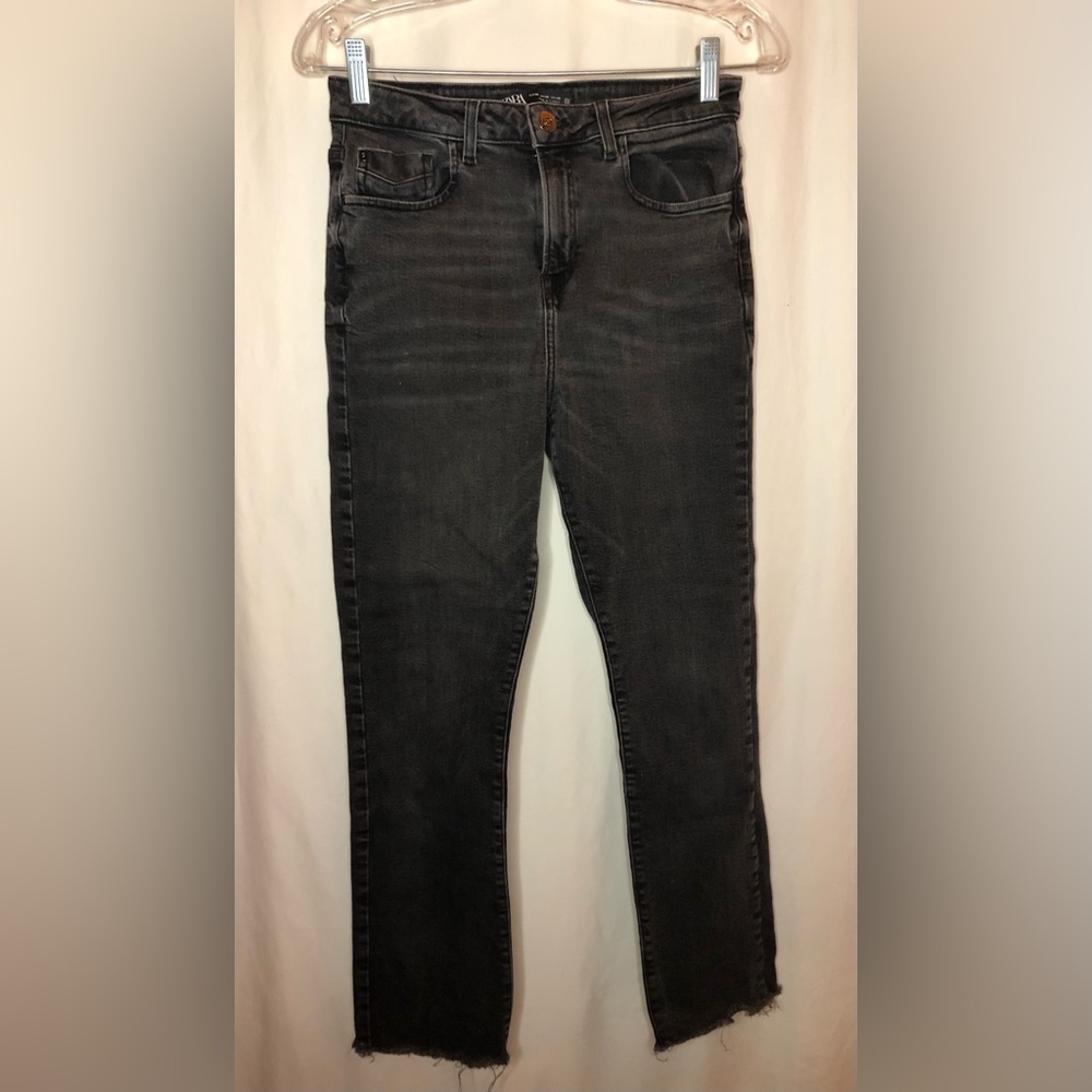ZARA Straight-Leg Crop in Faded Black